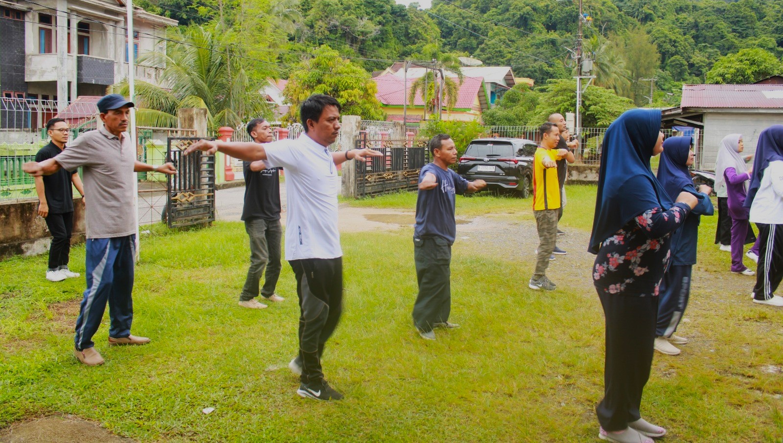 Jaga Kesehatan Pengawas, Panwaslih Aceh Selatan Gelar Senam Sehat Pagi Jum'at