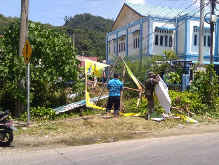 Panwaslih Copot APK Salahi Aturan di Tapaktuan