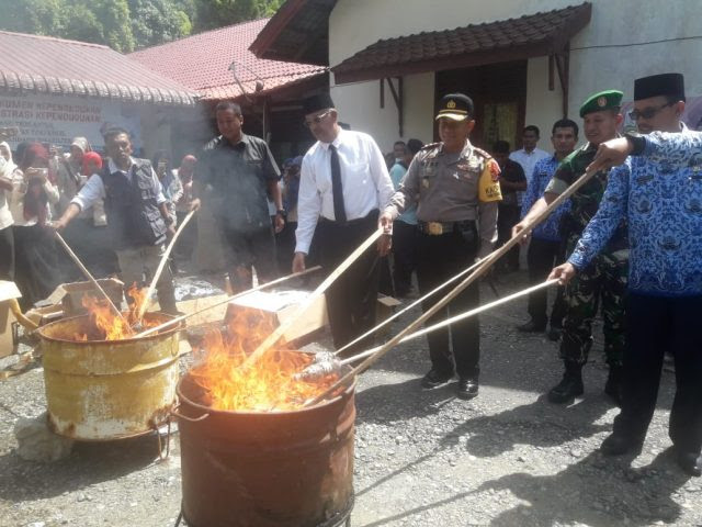 28.821 Keping e-KTP Dimusnahkan di Aceh Selatan