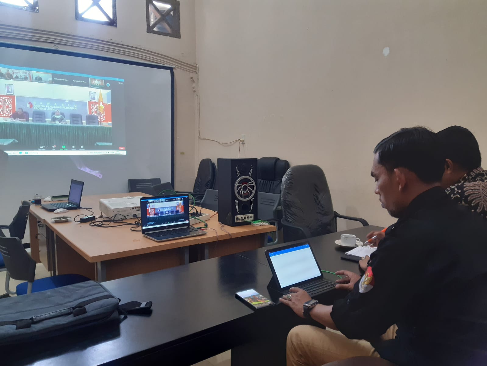 Rapat Daring Kehumasan dan Datin