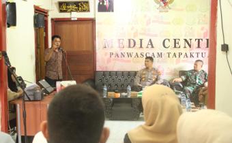 Ketua Panwaslih Aceh Selatan Hadiri Pelantikan PAW PKD Desa Hulu