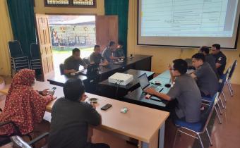 Panwaslih Aceh Selatan Lakukan Diskusi Internal Bersama Jajaran Sekretariat