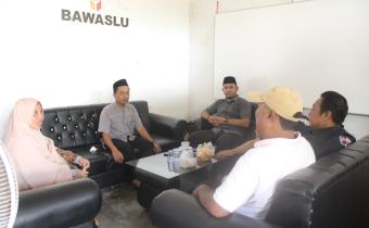 Ketua Panwaslih Aceh Selatan Ingatkan Panwascam Jaga Marwah Lembaga Pengawas Pemilu