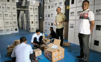 Foto Pengawasan tinta logistik