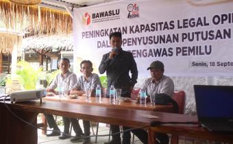 Ketua Panwaslih Aceh Selatan Ingatkan Panwascam Jaga Kekompakan Pengawas Pemilu