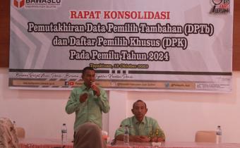 Panwaslih Aceh Selatan Melaksanakan Kegiatan Konsolidasi DPTb dan DPK Bersama Panwascam